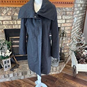 Elegant Gray Women's Coat